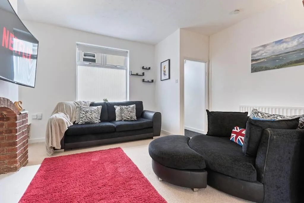 Elton House - Prime Location - Free Parking, Fast Wifi And Smart Tv By Yoko Property Redcar Wielka Brytania